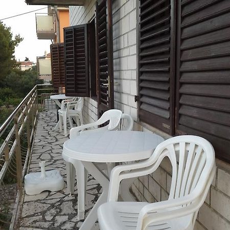Berto Apartment Нерезине Екстериор снимка