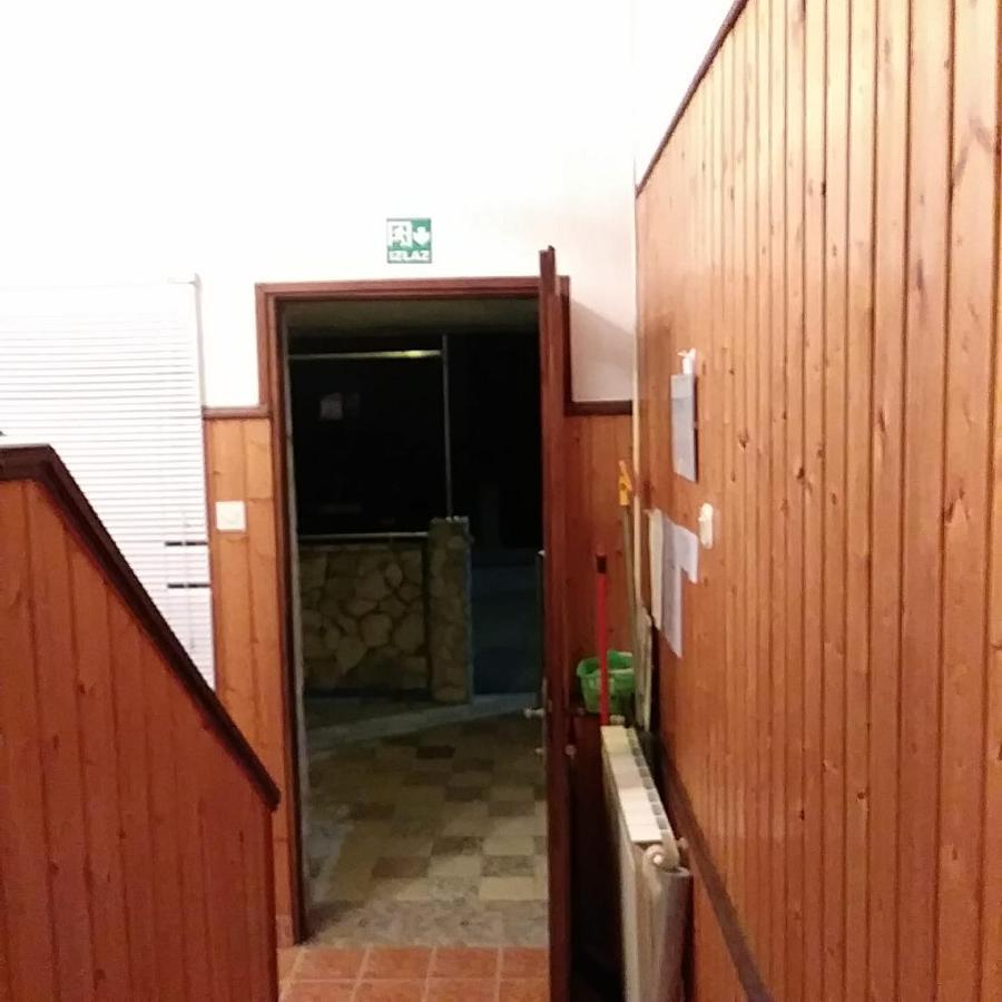 Berto Apartment Нерезине Екстериор снимка